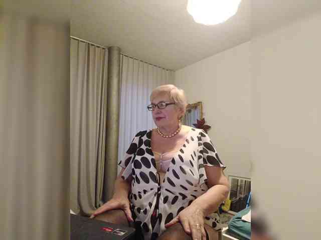 SweetCherry00 webcam