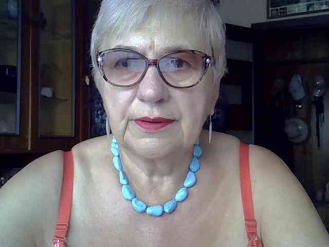 SweetCherry00 webcam