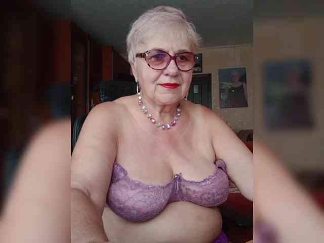 SweetCherry00 webcam