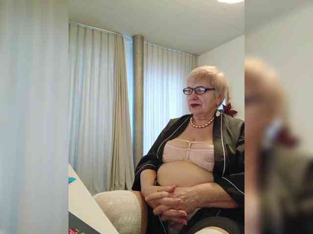 SweetCherry00 webcam