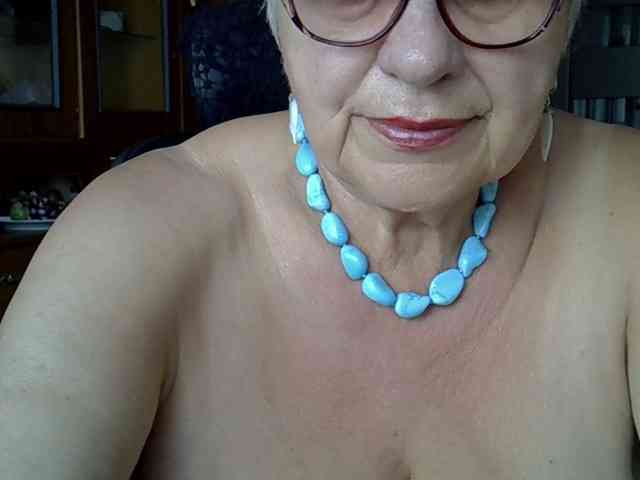 SweetCherry00 webcam