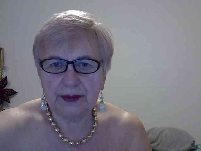 SweetCherry00 webcam