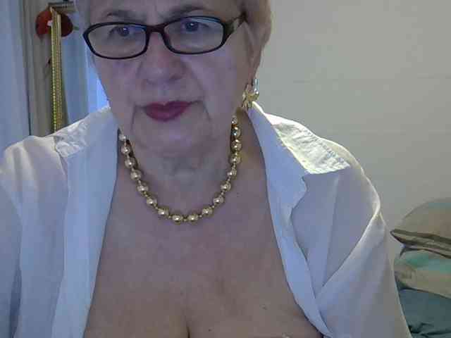 SweetCherry00 webcam