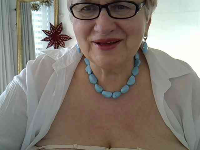 SweetCherry00 webcam