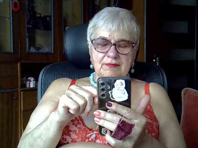 SweetCherry00 webcam