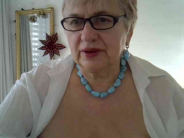 SweetCherry00 webcam