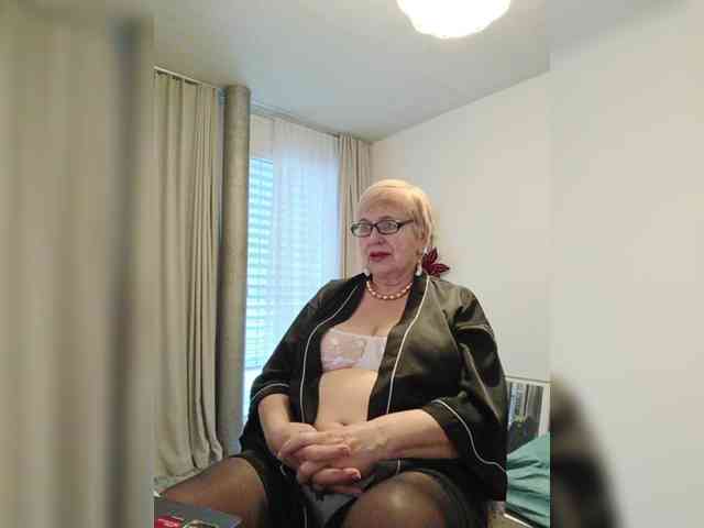 SweetCherry00 webcam