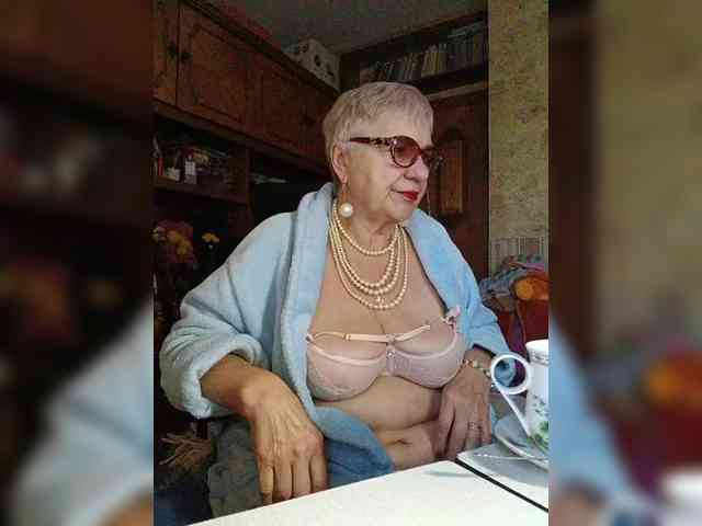 SweetCherry00 webcam