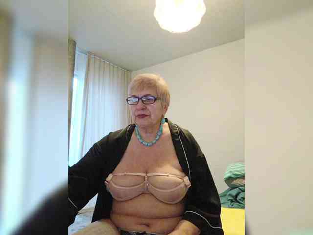 SweetCherry00 Live Webcam on BongaCams