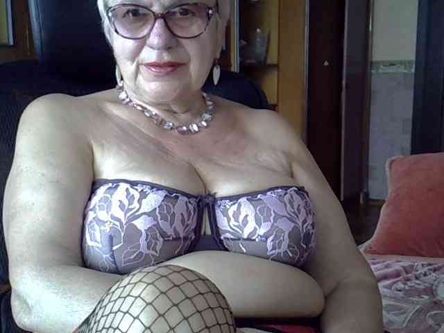 SweetCherry00 webcam