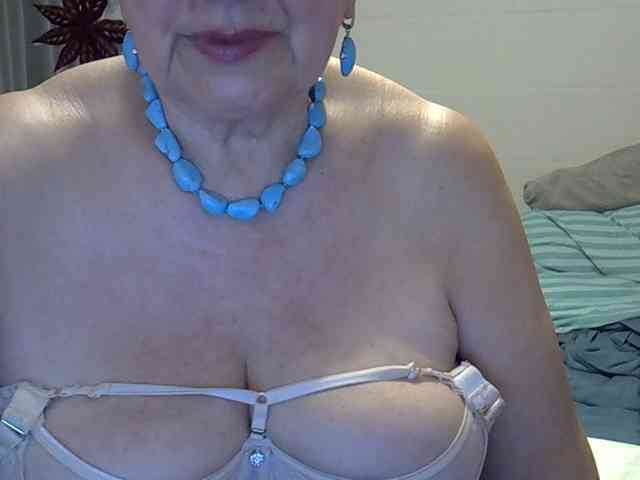 SweetCherry00 webcam