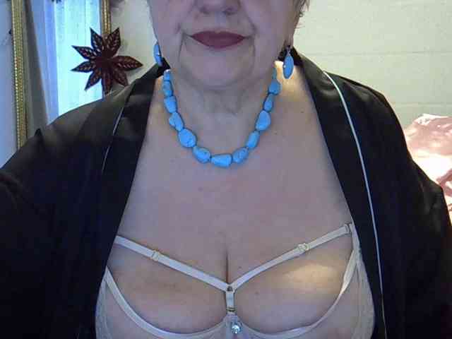 SweetCherry00 webcam