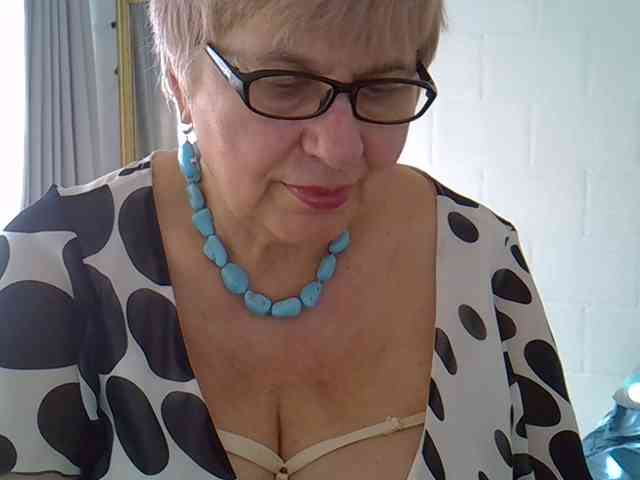 SweetCherry00 webcam