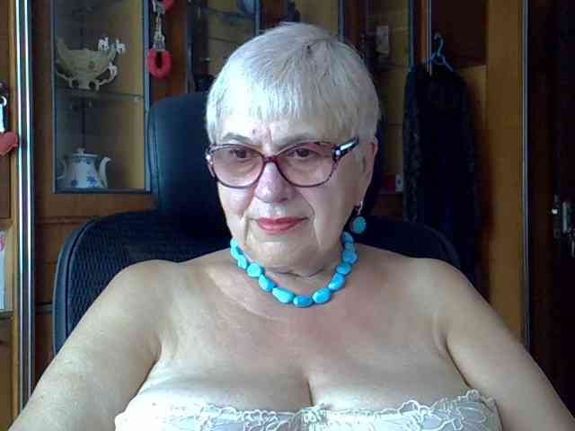 SweetCherry00 webcam