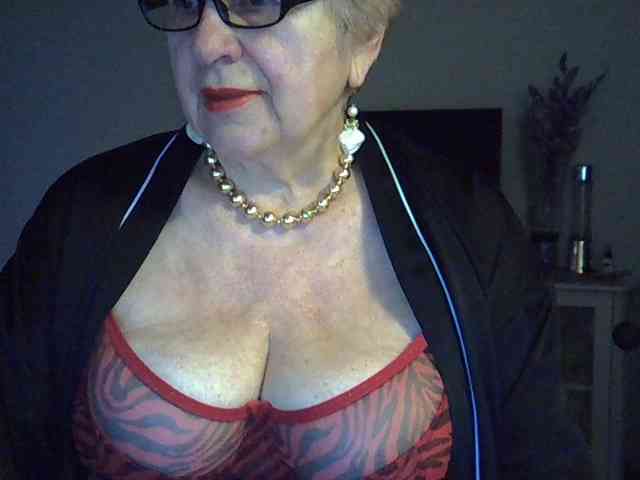 SweetCherry00 webcam