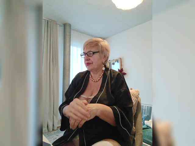 SweetCherry00 webcam