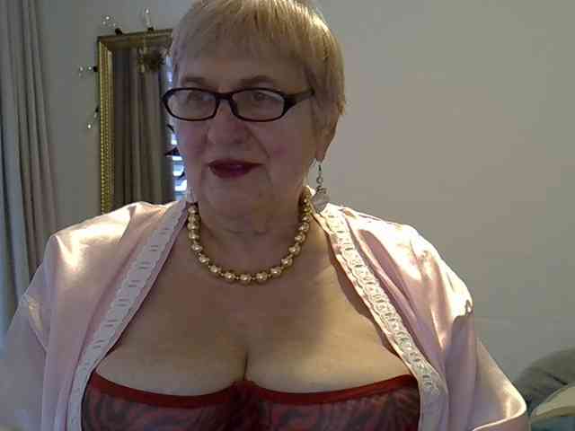 SweetCherry00 webcam