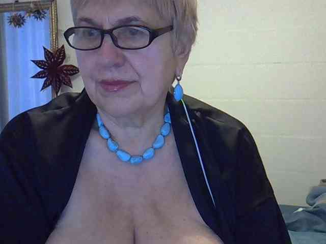 SweetCherry00 webcam