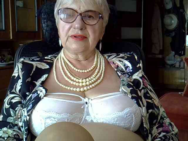SweetCherry00 webcam