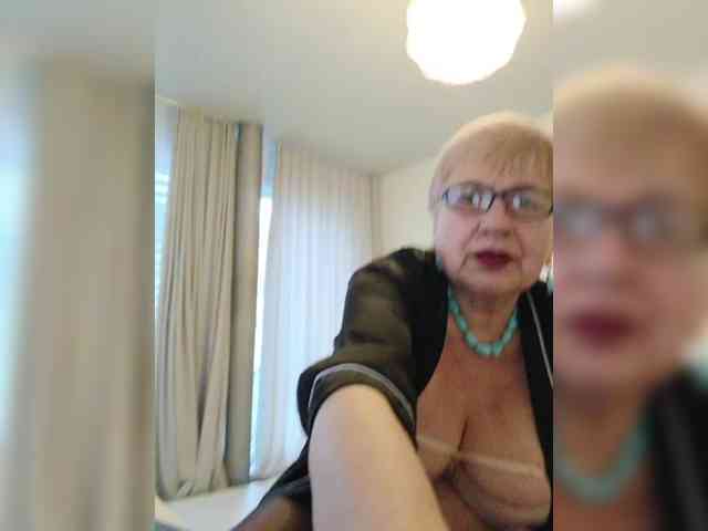 SweetCherry00 webcam