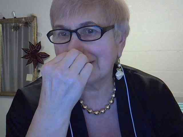 SweetCherry00 webcam