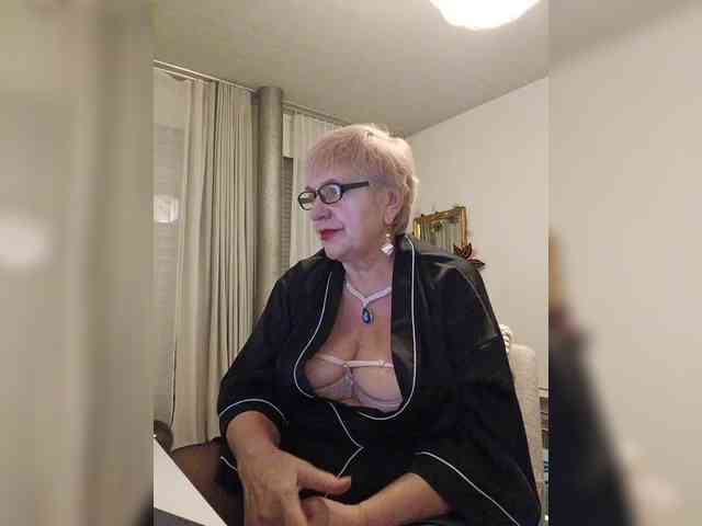 SweetCherry00 webcam