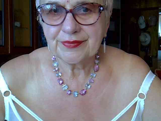 SweetCherry00 webcam