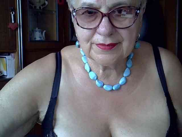 SweetCherry00 webcam