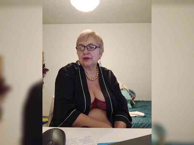 SweetCherry00 webcam