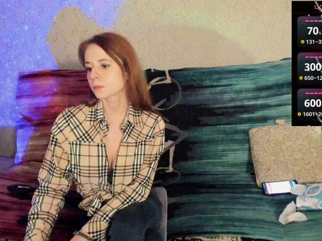 Girl-Fire's BongaCams show and profile