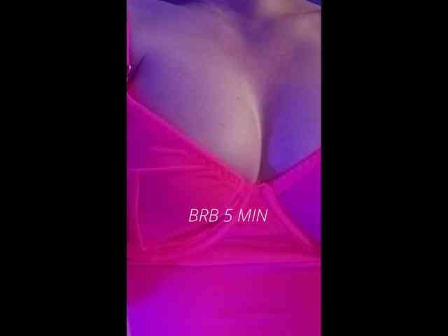 Girl-Fire webcam