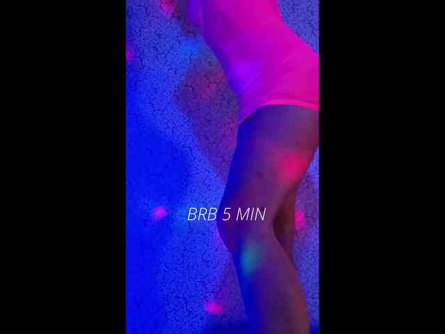 Girl-Fire webcam