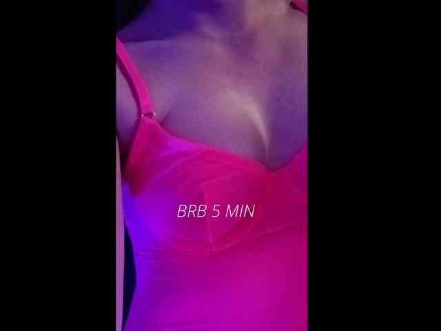 Girl-Fire webcam