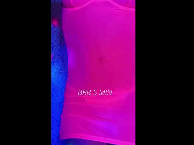Girl-Fire webcam
