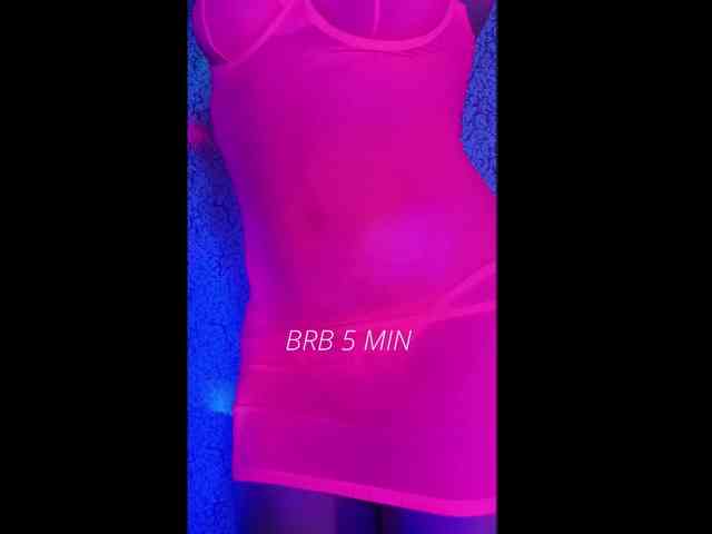 Girl-Fire webcam