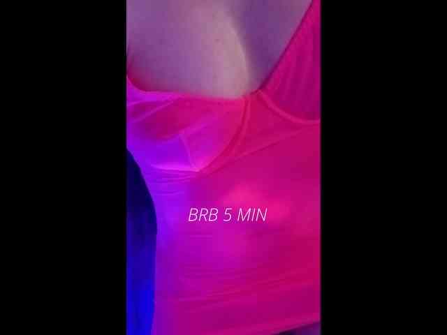 Girl-Fire webcam