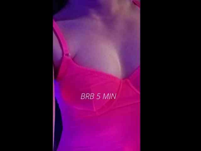 Girl-Fire webcam