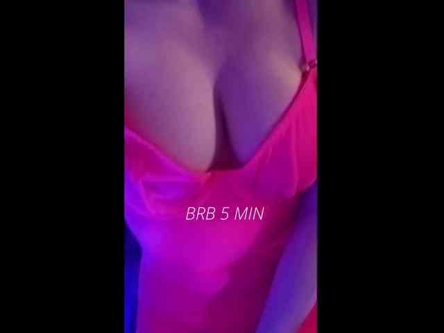 Girl-Fire webcam