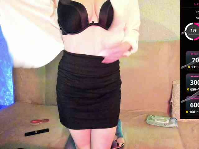 Girl-Fire webcam