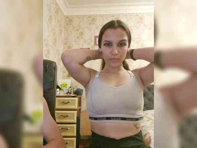 Love_Crew webcam