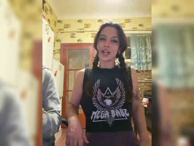 Love_Crew webcam