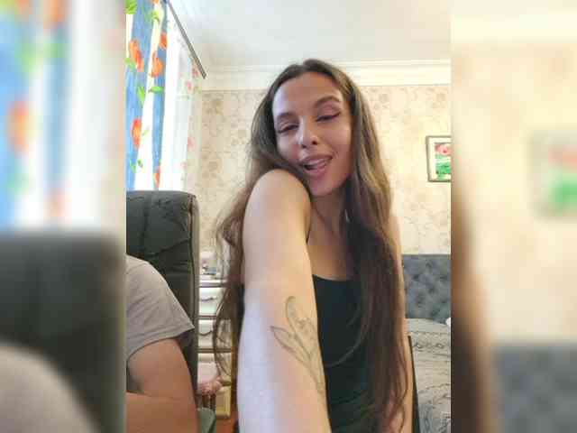 Love_Crew webcam