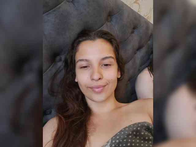 video chat nude Axel-20x