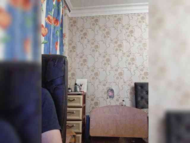 upskirt webcam Axel-20x