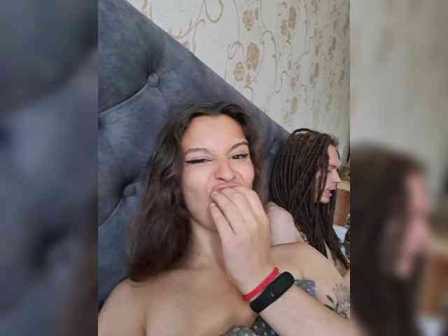 Love_Crew webcam