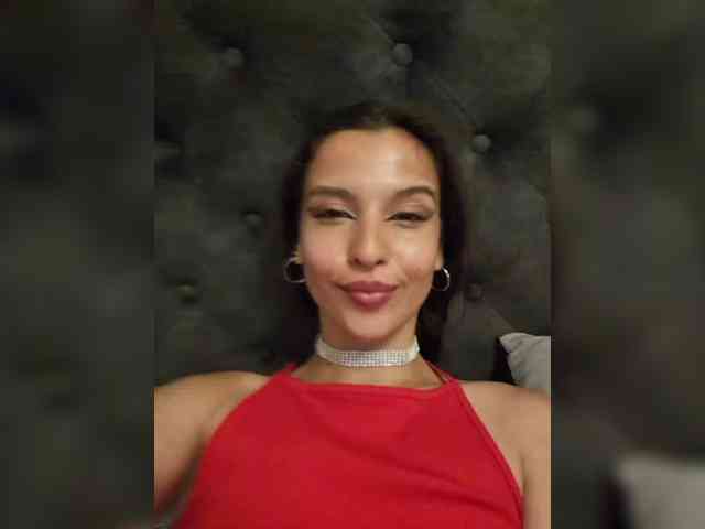 video chatting Axel-20x