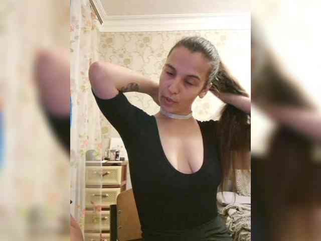 Love_Crew webcam