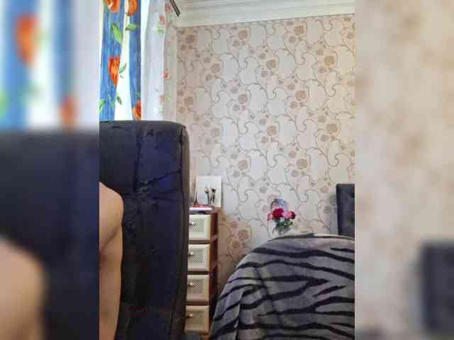 Love_Crew webcam