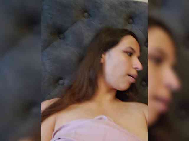 Love_Crew webcam