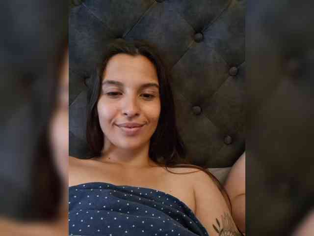 strip chat nude Axel-20x